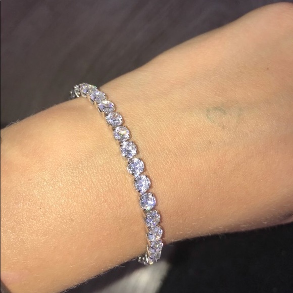 boutique Jewelry - Tennis bracelet last one